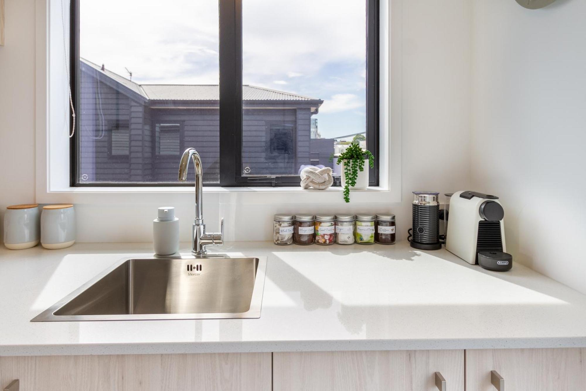 Upper Studio Perfection: 8 Wilmer St. Gem Christchurch Exterior foto
